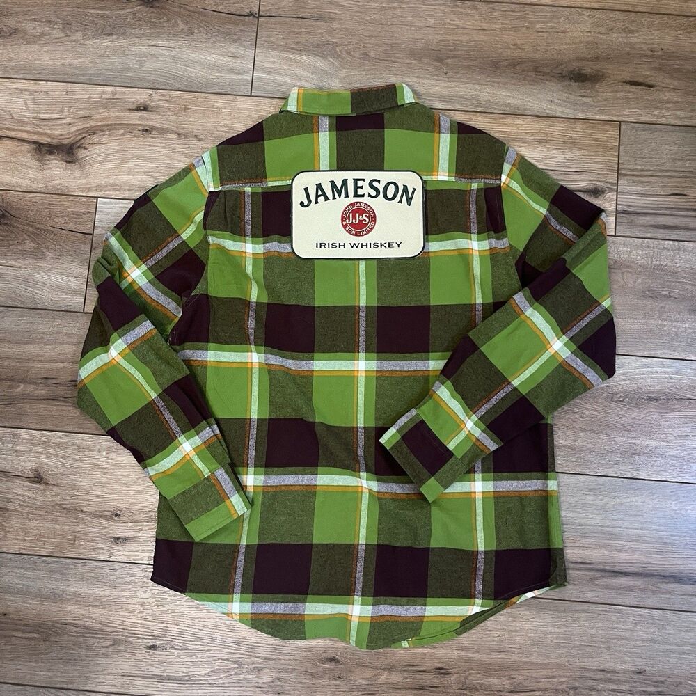 Jameson Irish Whiskey Angry Minnow Flannel Co. Button Up Shirt  Green Plaid Sz L